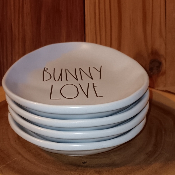 Rae Dunn HUNNY BUNNY plates - Picture 2 of 3